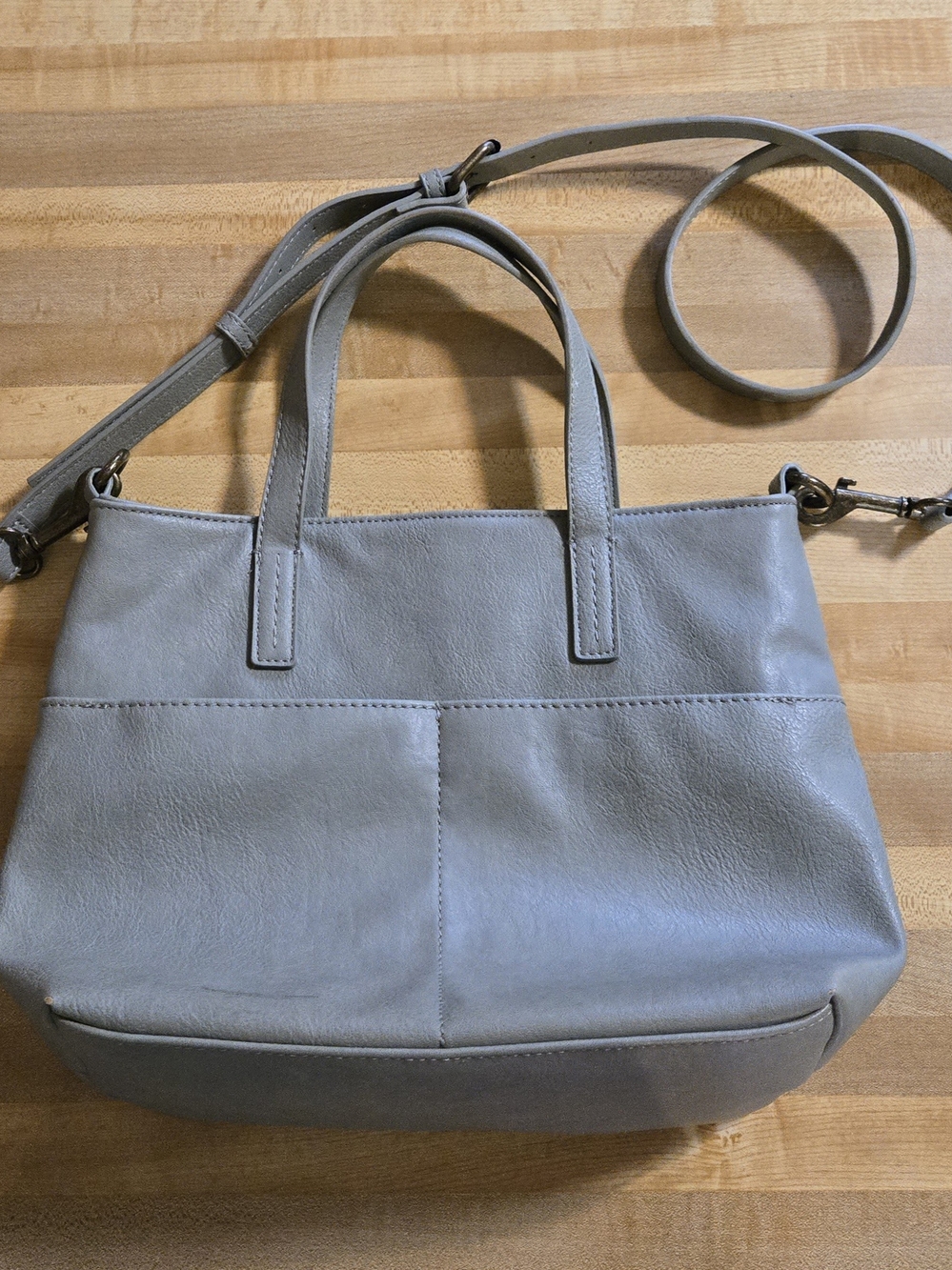 Classic Leather Tote Bag in Light Green- Women